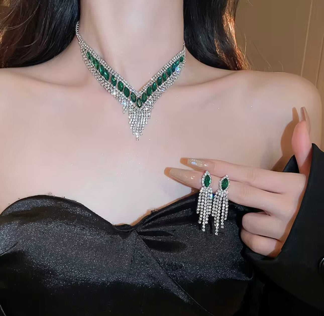 Silver Plated Jewellery Set with Rhinestones