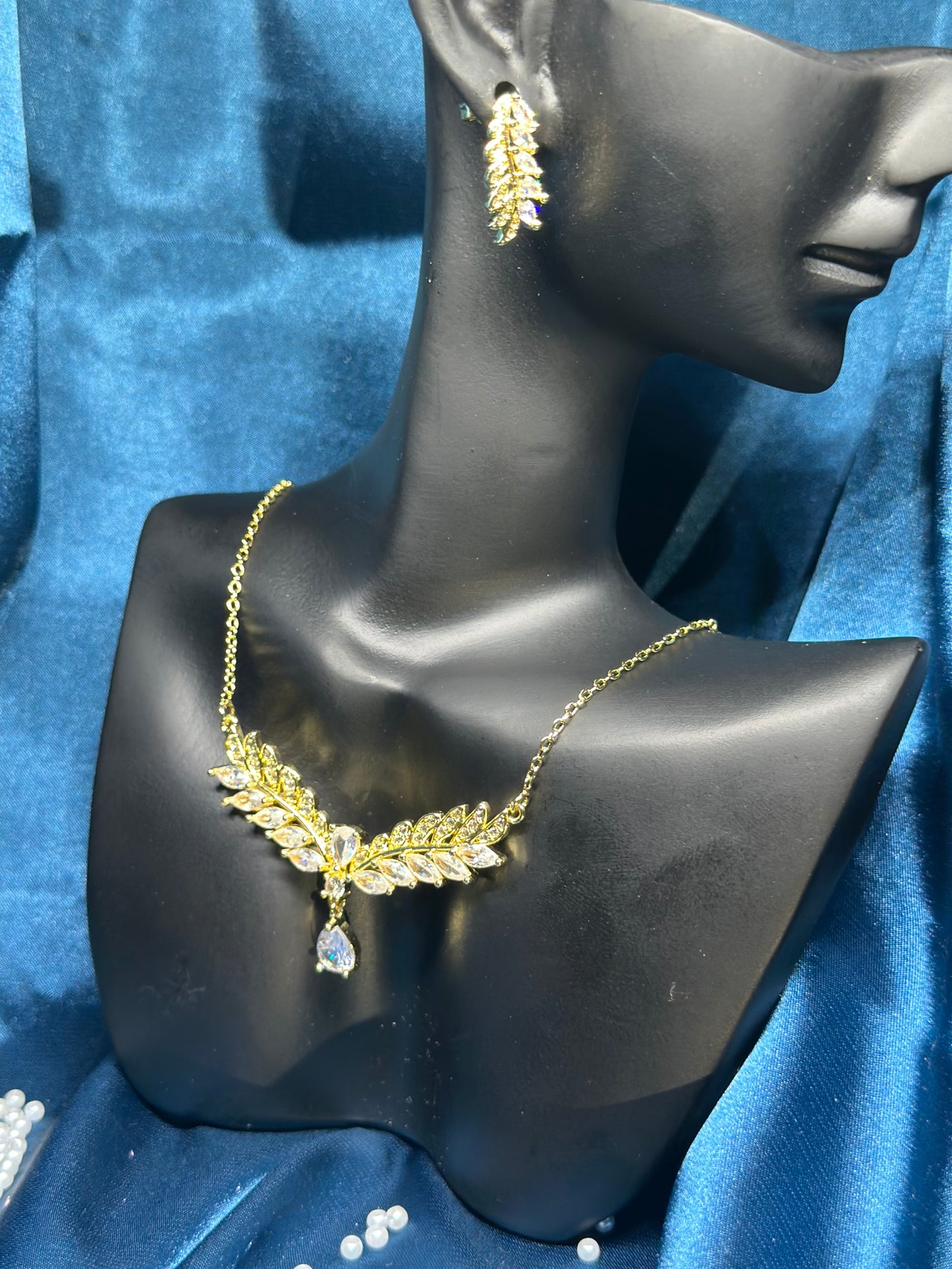 Gold Plated Jewellery Set with Zircon Stones